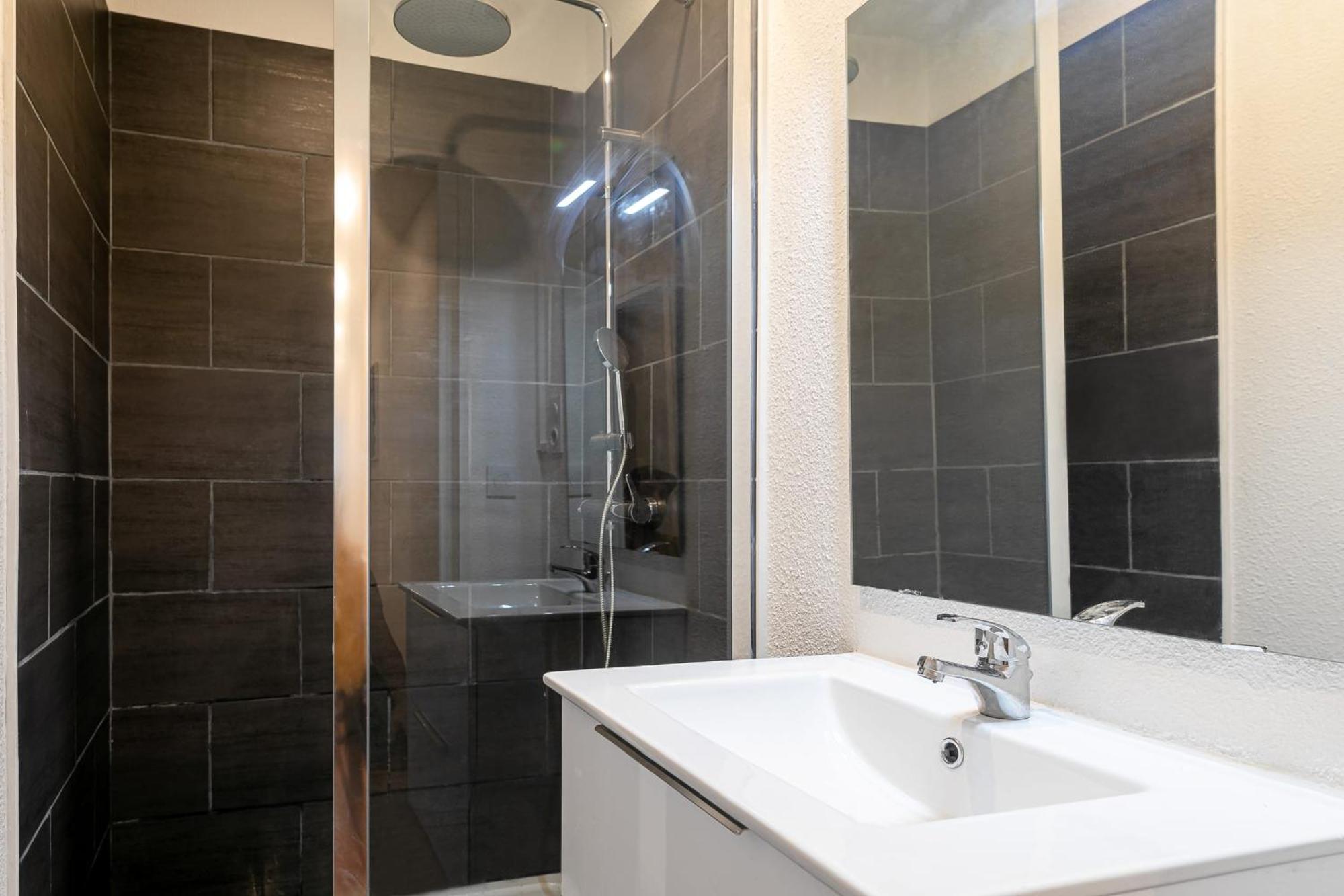 Lumineux T5 - Climatisation Perpignan Exterior foto